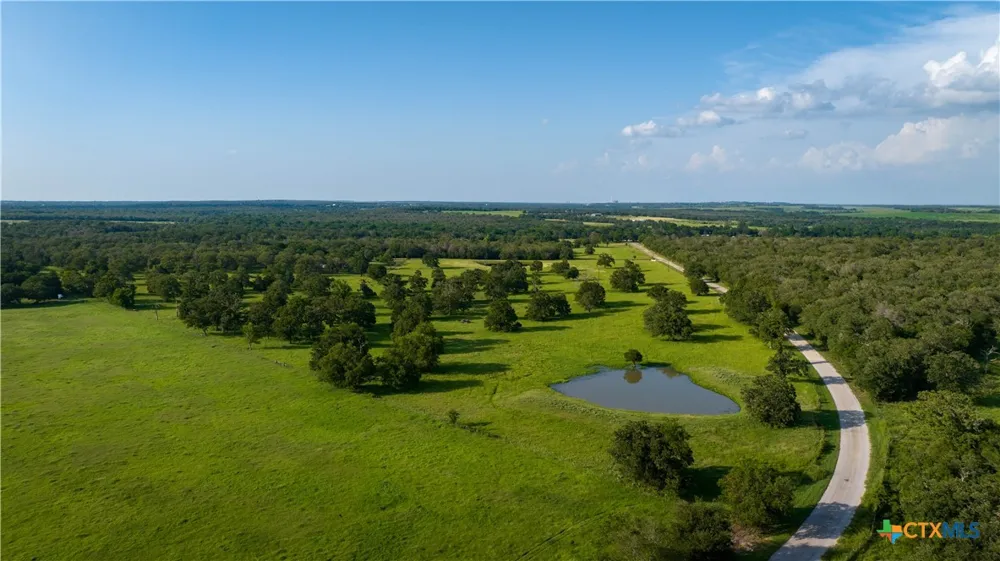 8058 Milam County Road 455 Lexington, TX 78947