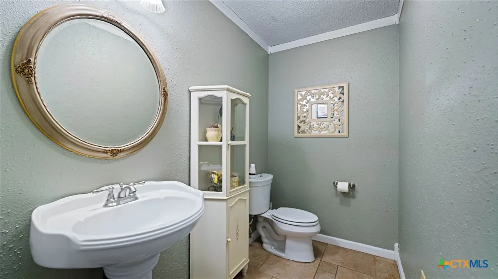 8058 Milam County Road 455 Lexington, TX 78947