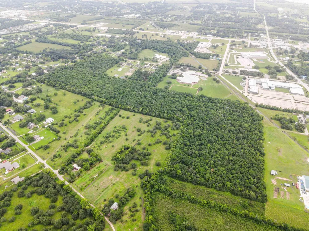 Lewis Lane Manvel, TX 77578