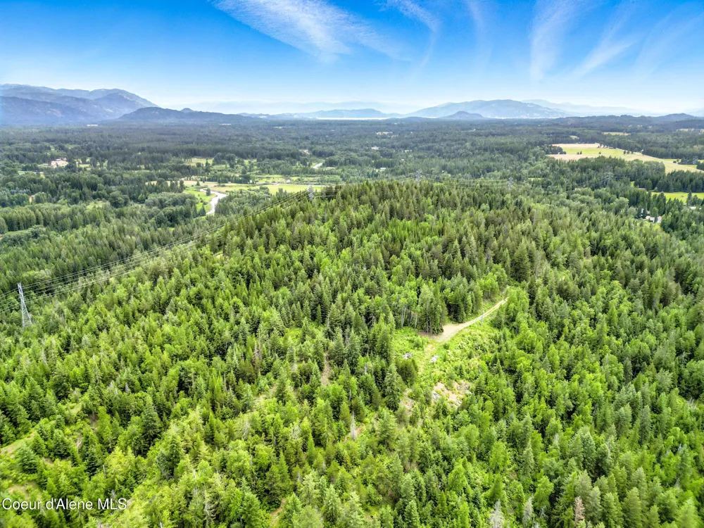2489 Center Valley Road Sandpoint, ID 83864