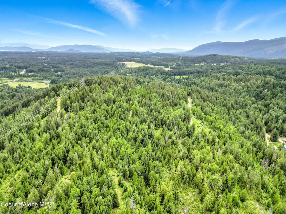 2489 Center Valley Road Sandpoint, ID 83864