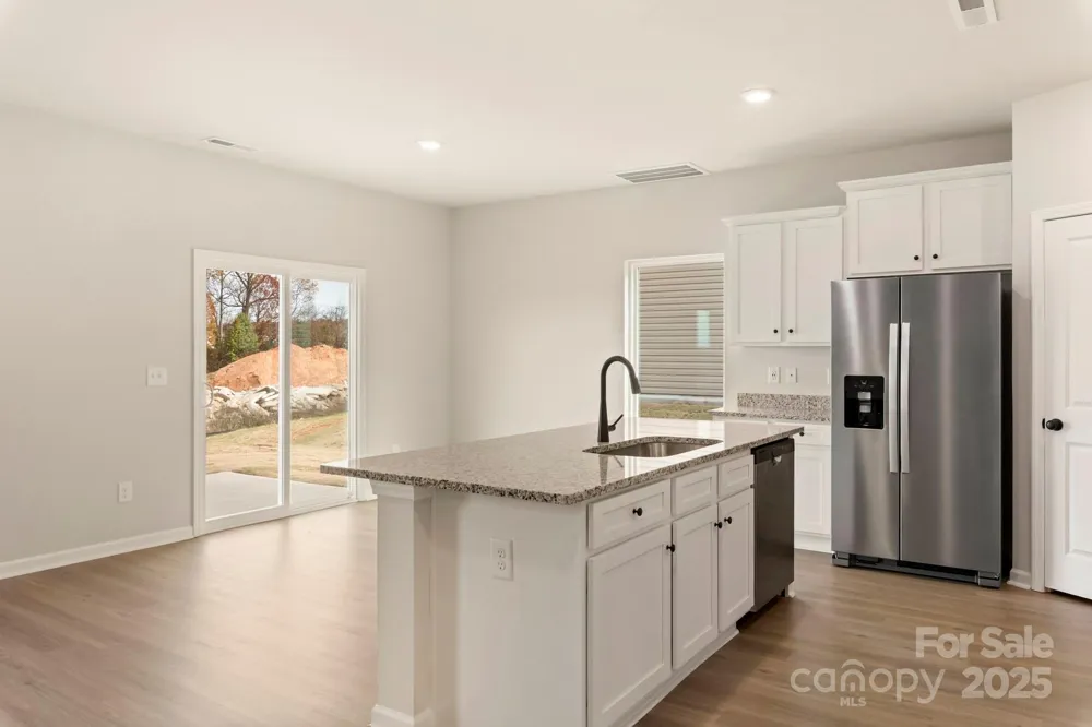 1041 Russell Drive Winston Salem, NC 27127