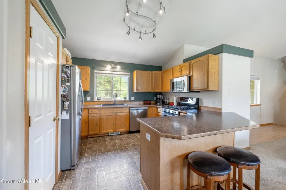 30267 WHEATRIDGE ROAD Athol, ID 83801