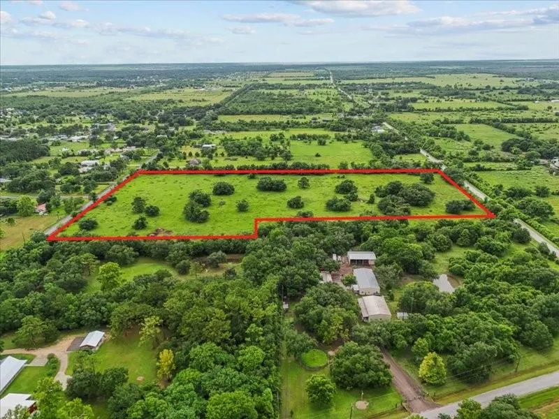 Cr-392 Alvin, TX 77511