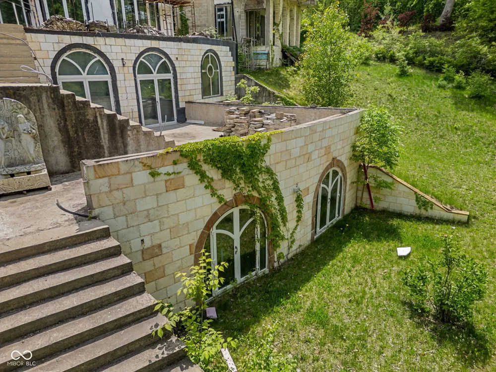 4945 S 100 E Lafayette, IN 47909