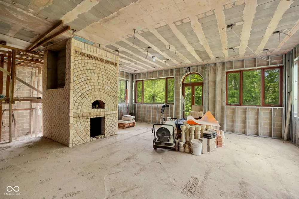 4945 S 100 E Lafayette, IN 47909