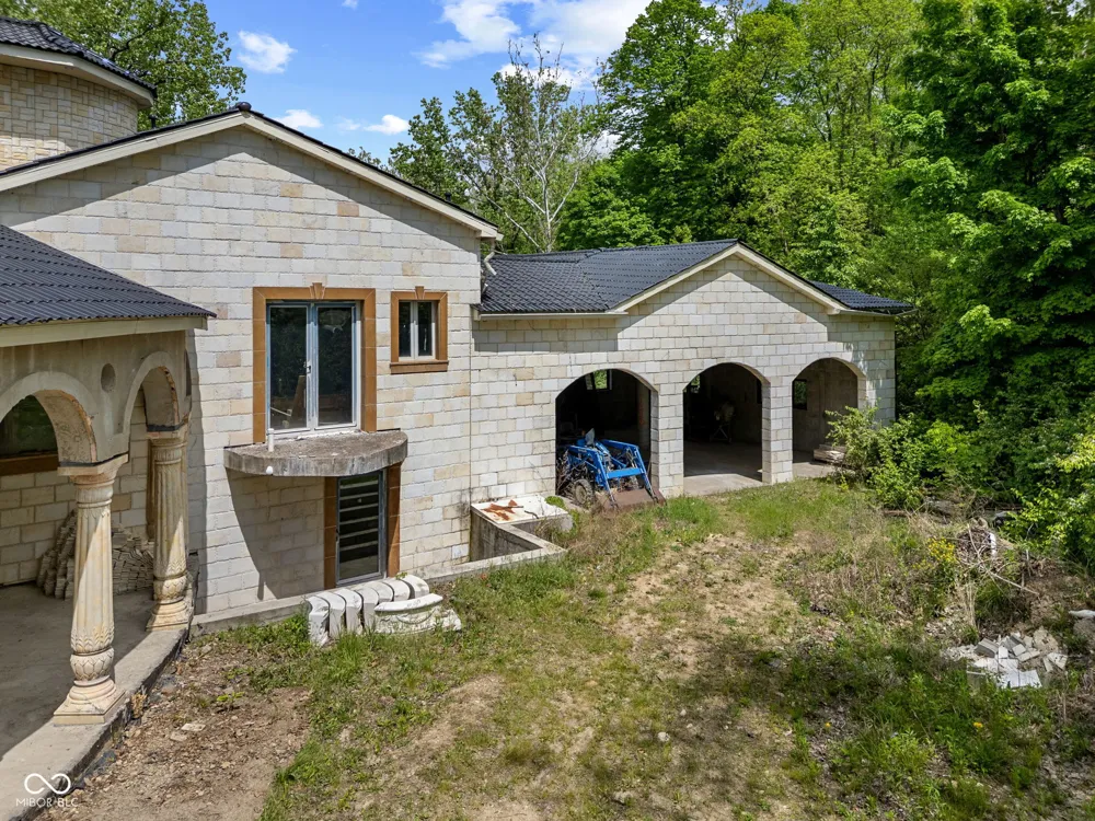 4945 S 100 E Lafayette, IN 47909