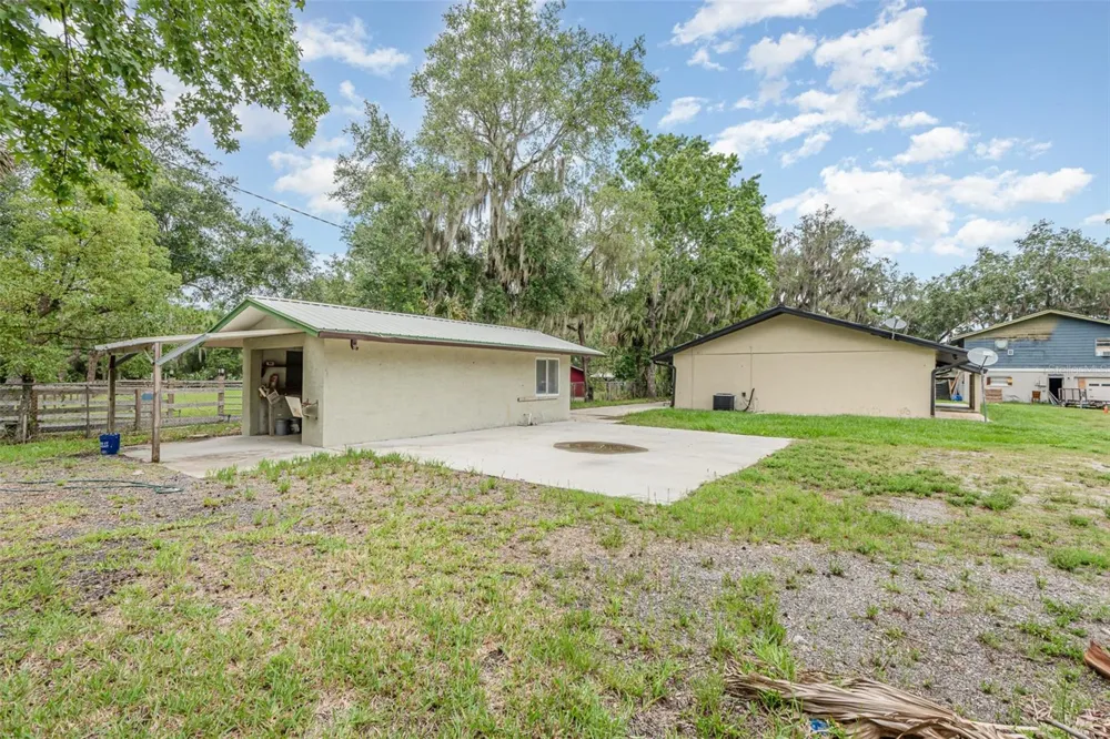 4085 CYPRESS BEND Geneva, FL 32732