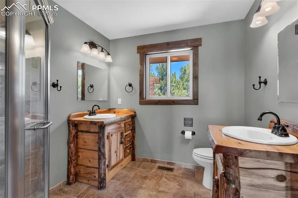 2100 County Road 310 Westcliffe, CO 81252