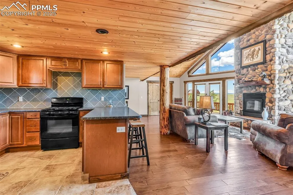 2100 County Road 310 Westcliffe, CO 81252