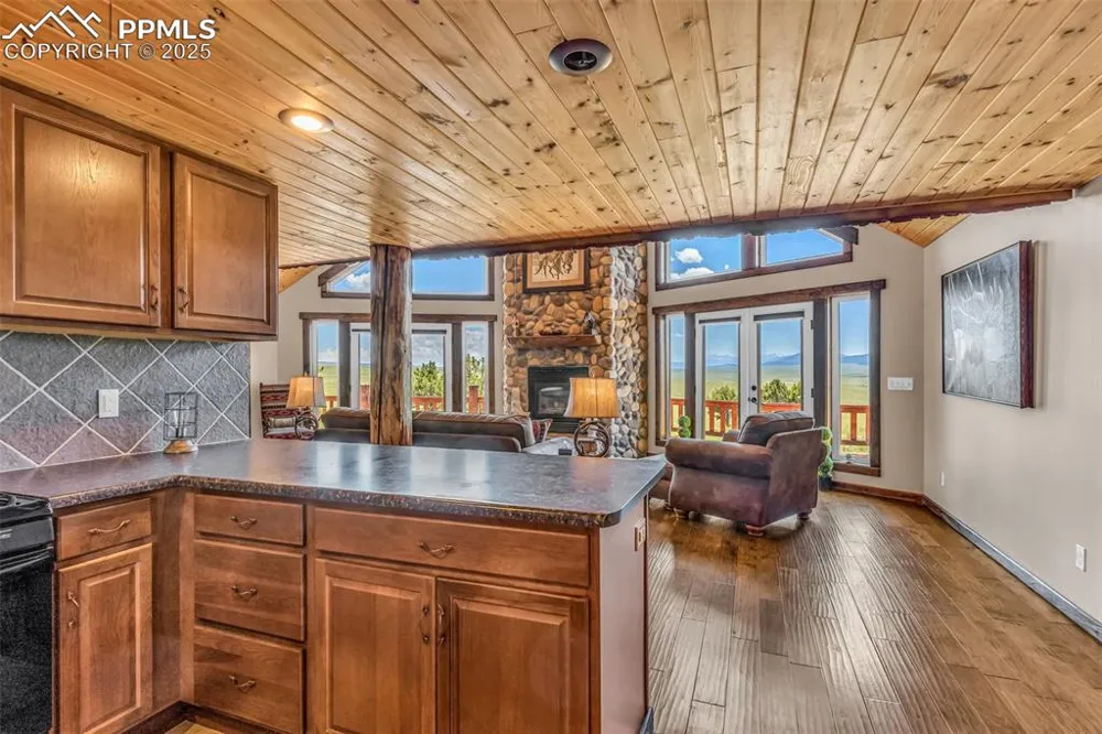2100 County Road 310 Westcliffe, CO 81252