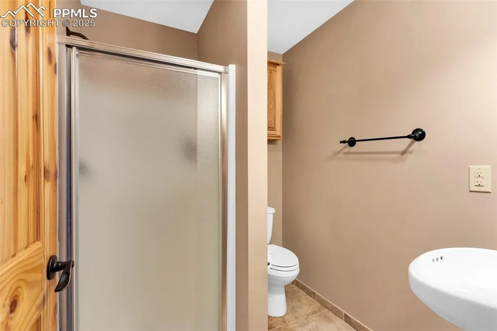 2100 County Road 310 Westcliffe, CO 81252