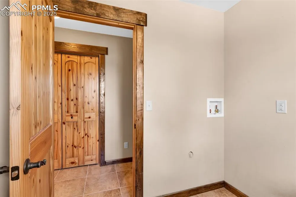 2100 County Road 310 Westcliffe, CO 81252