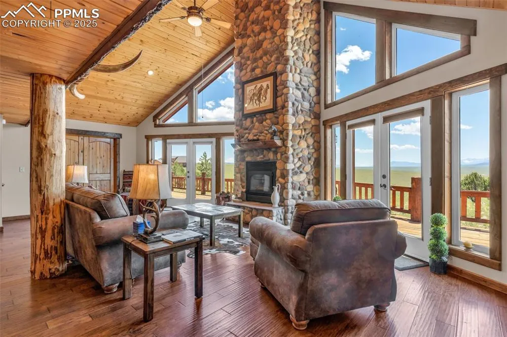 2100 County Road 310 Westcliffe, CO 81252