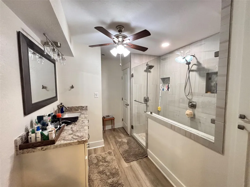 40062 Highway 105 Batson, TX 77519