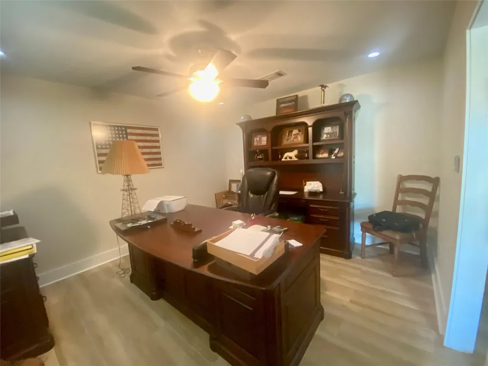 40062 Highway 105 Batson, TX 77519