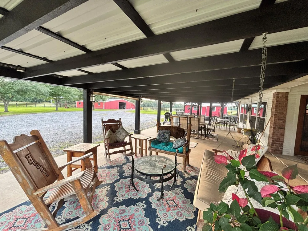 40062 Highway 105 Batson, TX 77519