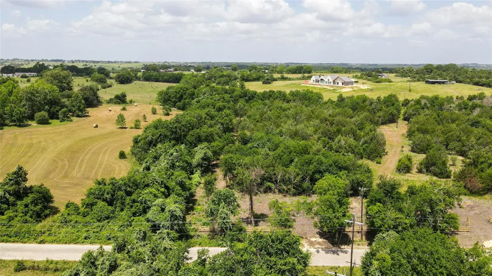 9 Wonder Hill Road Chappell Hill, TX 77426
