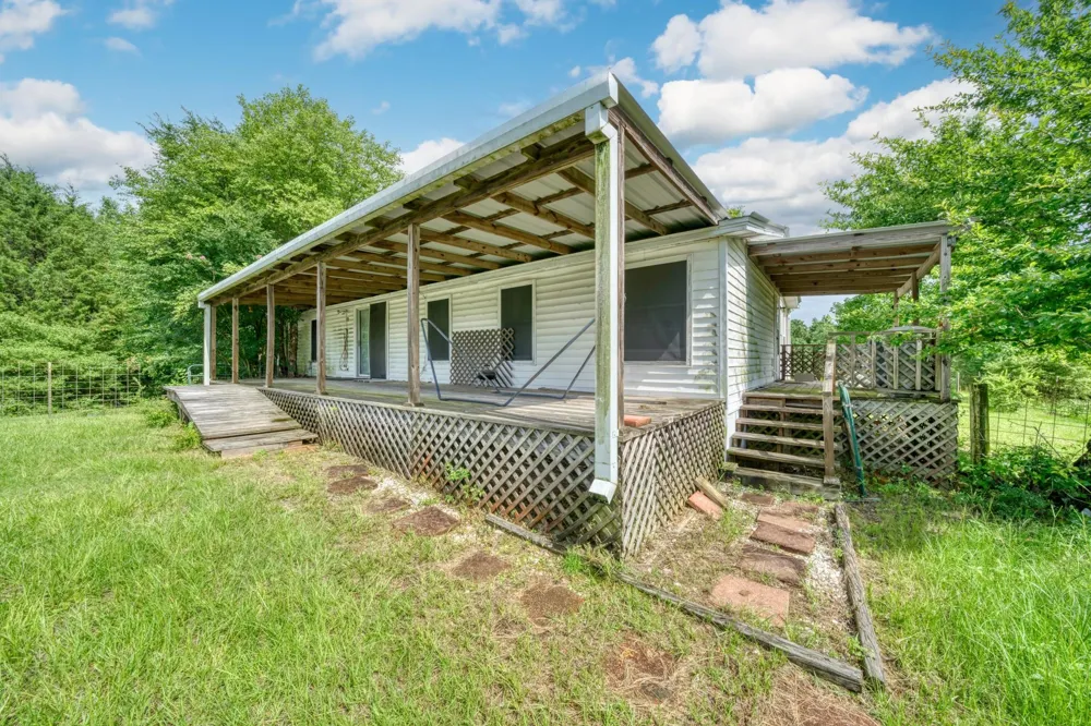 6443 Us Highway 79 W Buffalo, TX 75831
