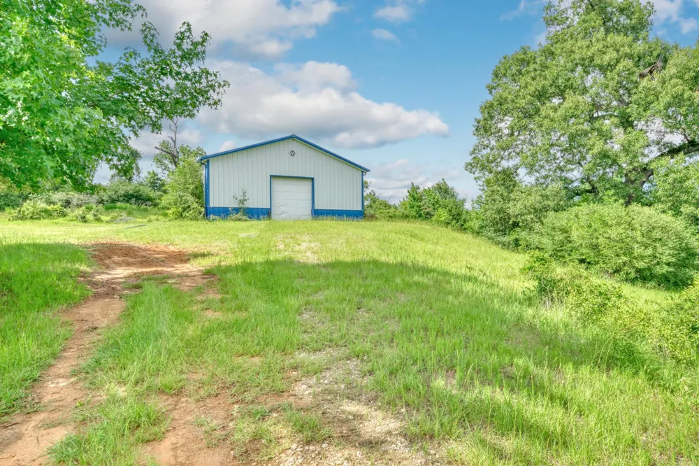 6443 Us Highway 79 W Buffalo, TX 75831