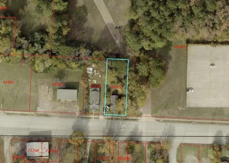 1025 E Young Street Longview, TX 75602