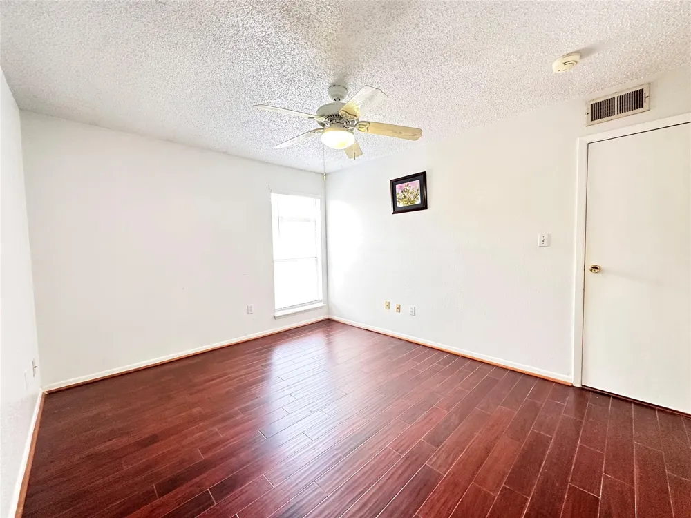 260 El Dorado Boulevard #2608 Houston, TX 77598