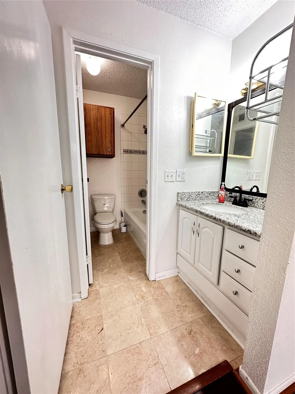 260 El Dorado Boulevard #2608 Houston, TX 77598