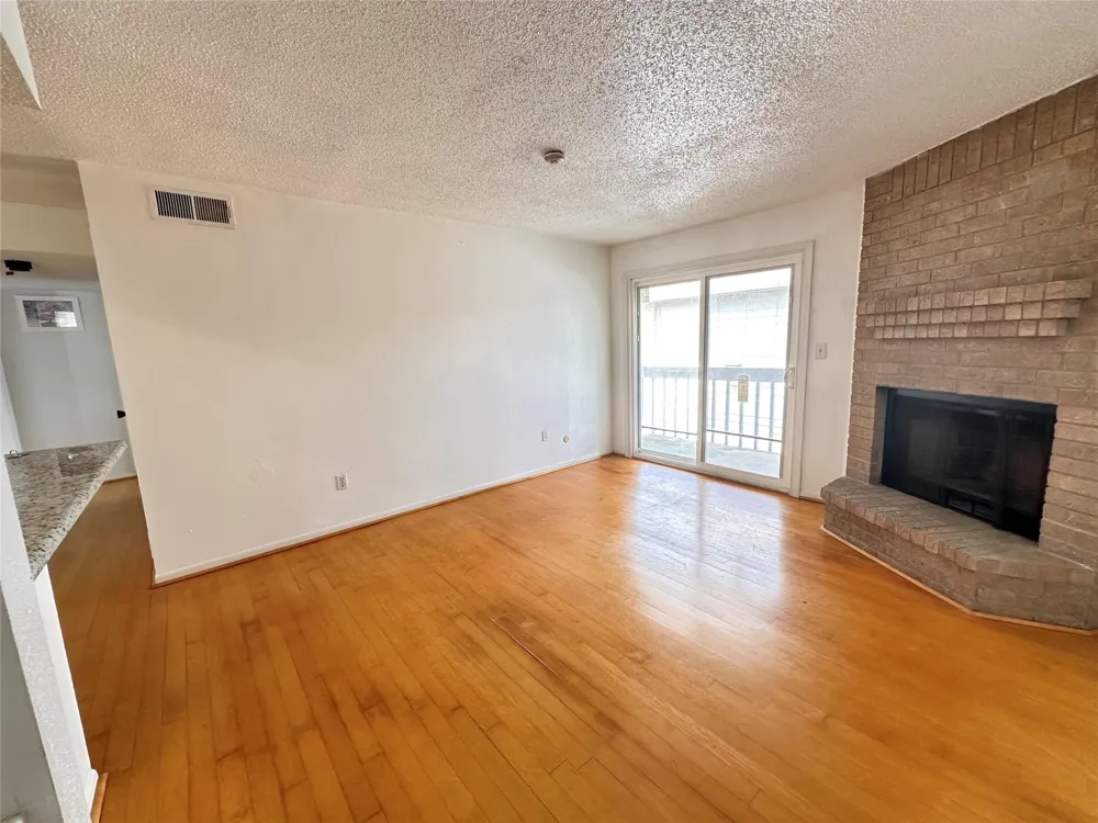 260 El Dorado Boulevard #2608 Houston, TX 77598