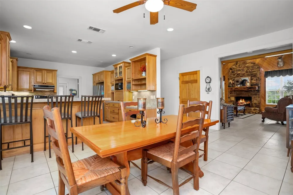2421 Fm 1280 W Lovelady, TX 75851