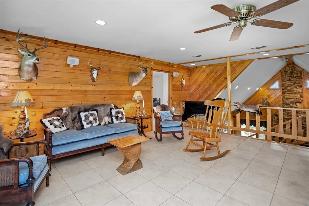 2421 Fm 1280 W Lovelady, TX 75851