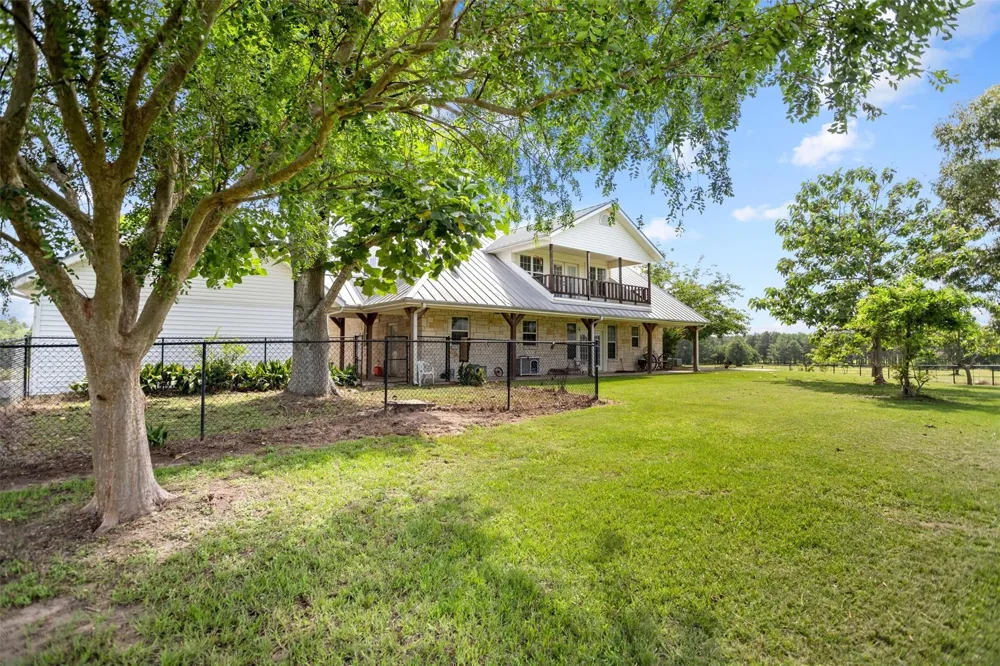 2421 Fm 1280 W Lovelady, TX 75851