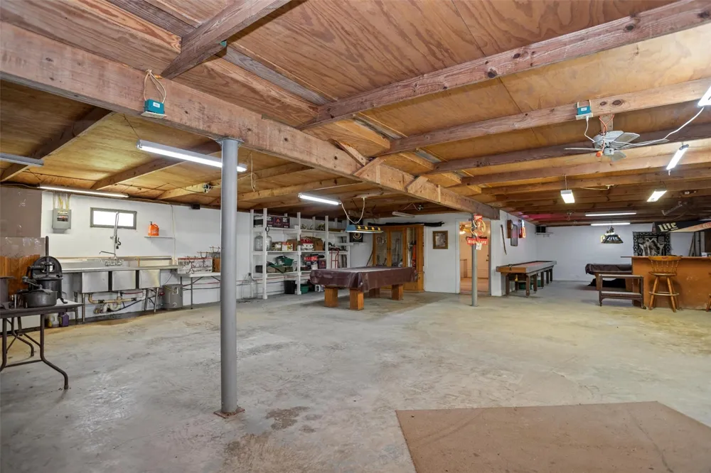 2421 Fm 1280 W Lovelady, TX 75851
