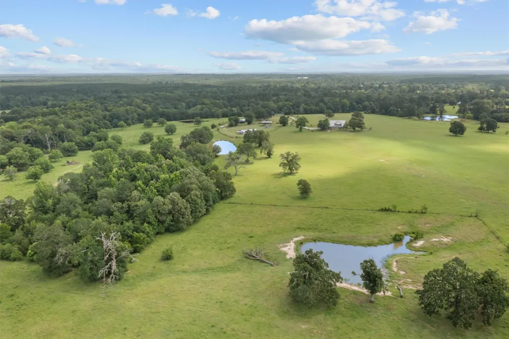 2421 Fm 1280 W Lovelady, TX 75851