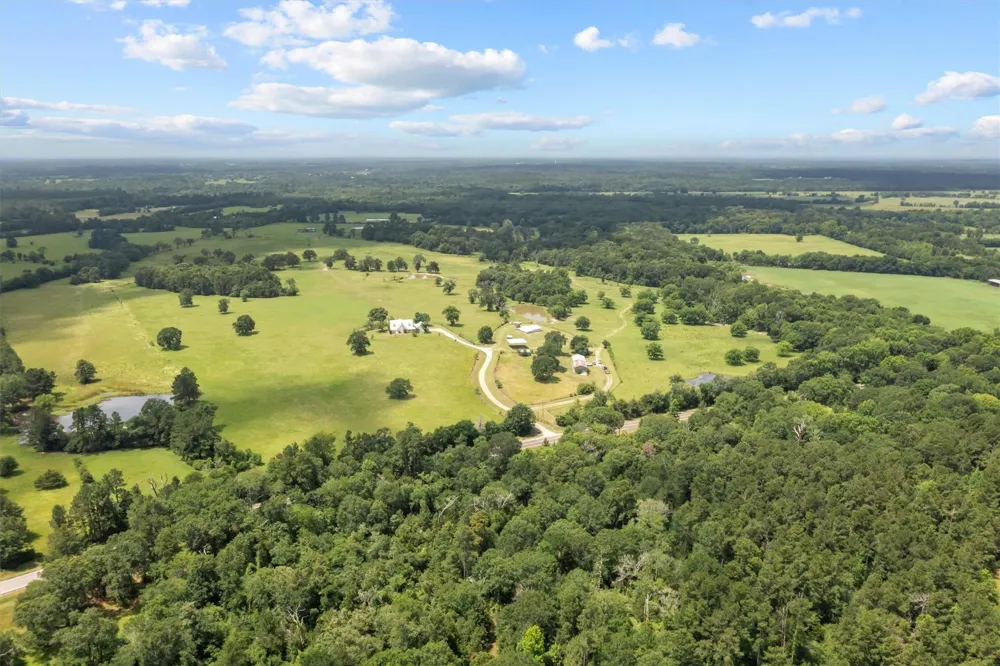 2421 Fm 1280 W Lovelady, TX 75851