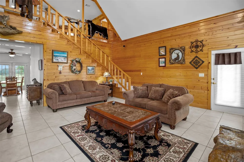 2421 Fm 1280 W Lovelady, TX 75851