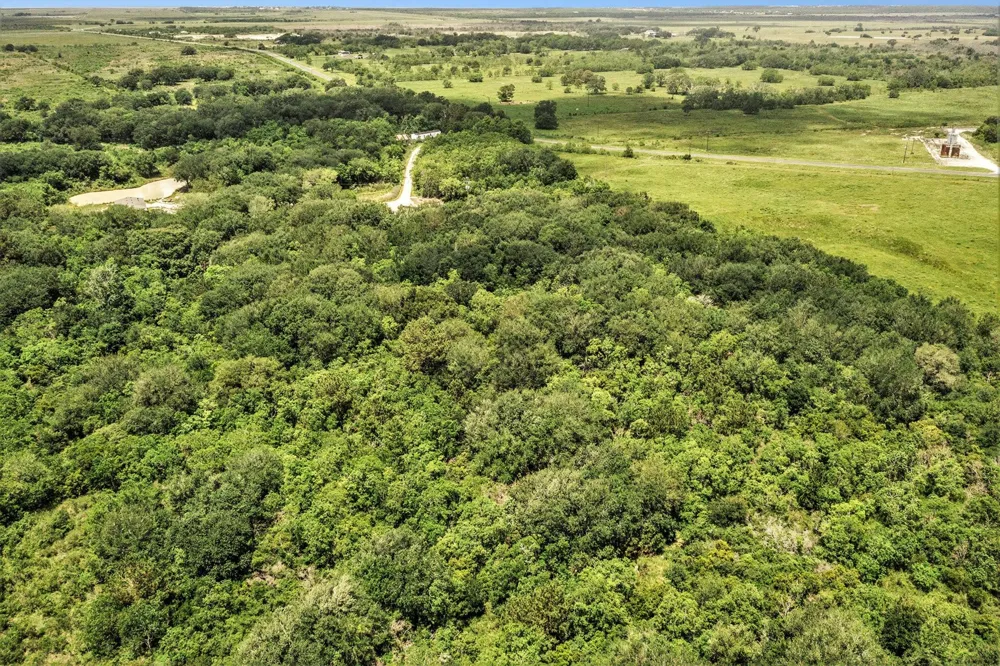 Fm 562 Anahuac, TX 77514