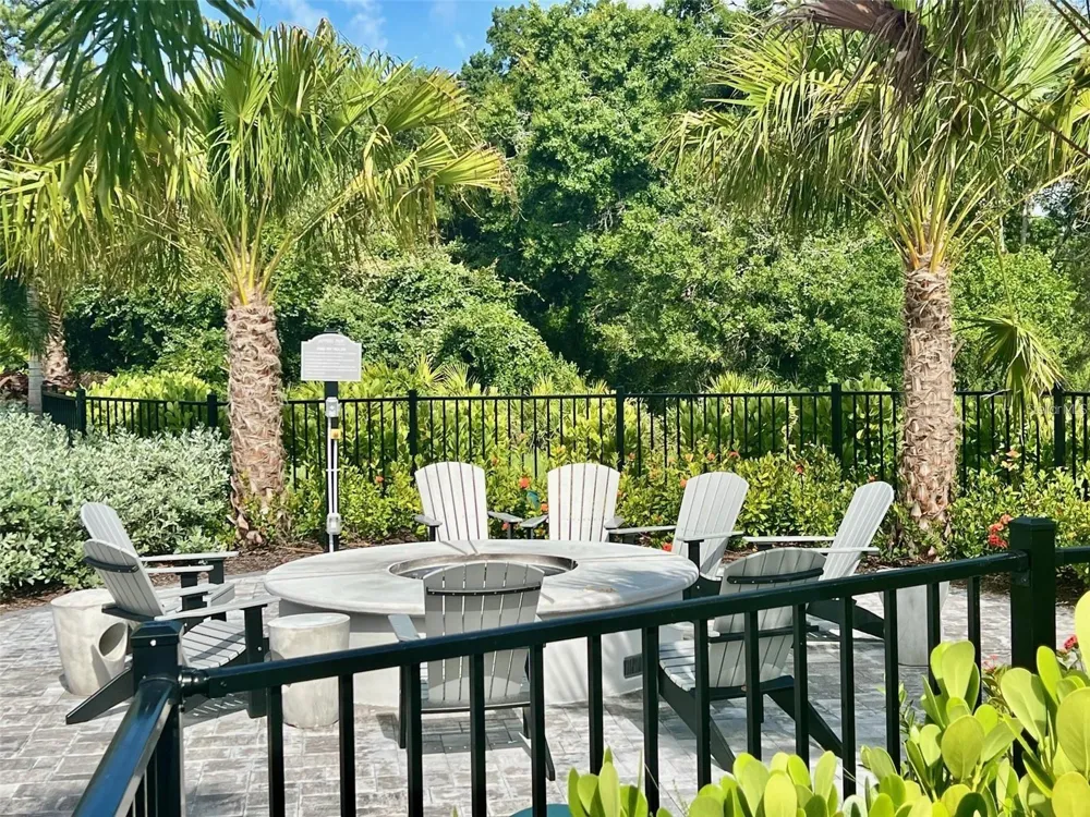 6236 BAYWOOD COURT Lakewood Ranch, FL 34211