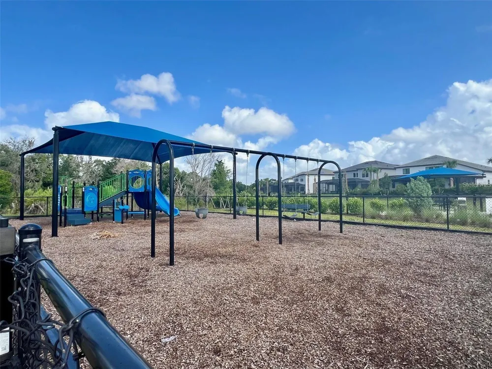 6236 BAYWOOD COURT Lakewood Ranch, FL 34211