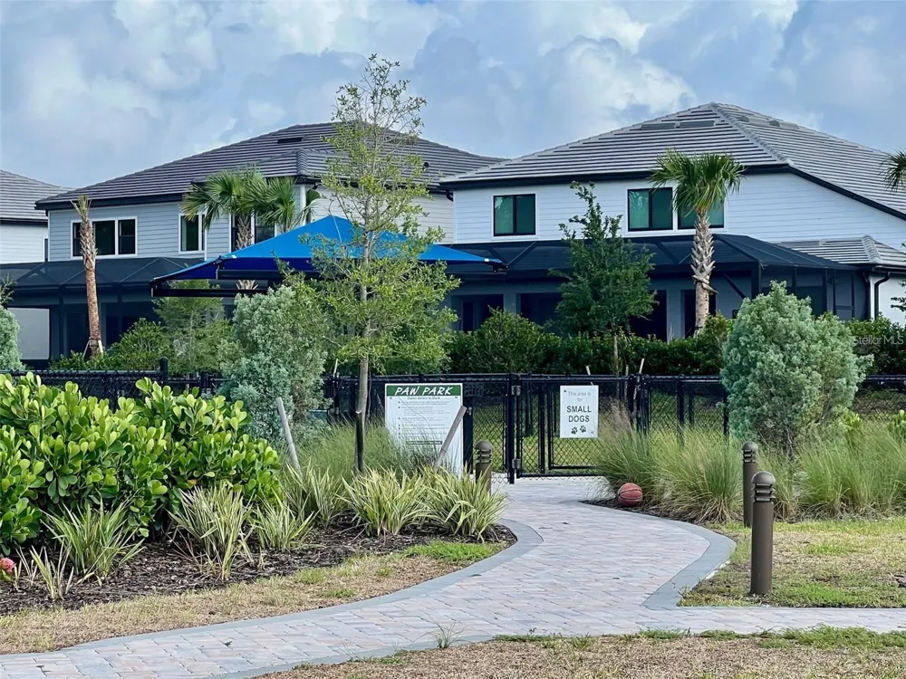6236 BAYWOOD COURT Lakewood Ranch, FL 34211