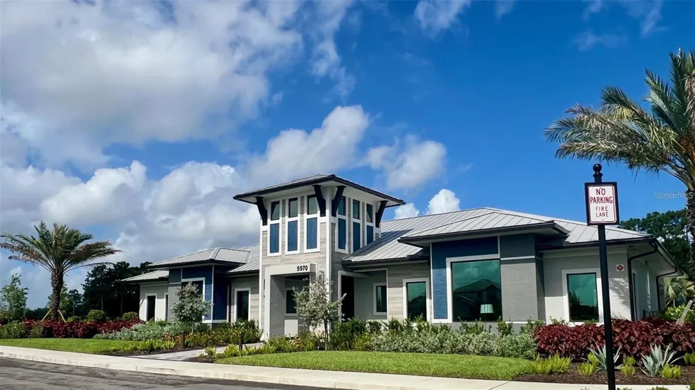 6236 BAYWOOD COURT Lakewood Ranch, FL 34211