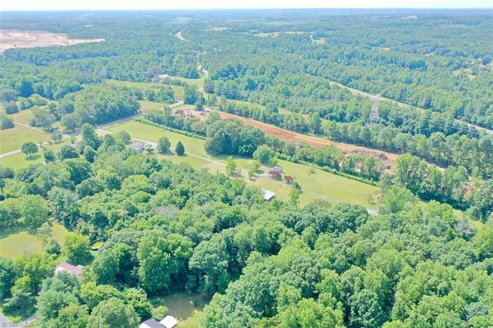 5729 Julian Airport Road Liberty, NC 27298