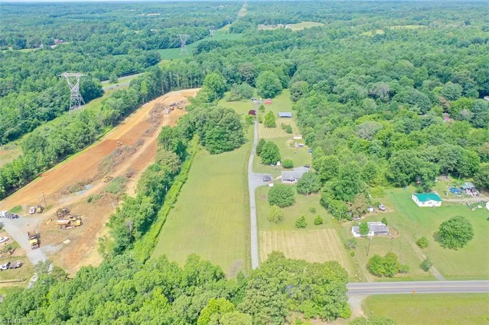 5729 Julian Airport Road Liberty, NC 27298