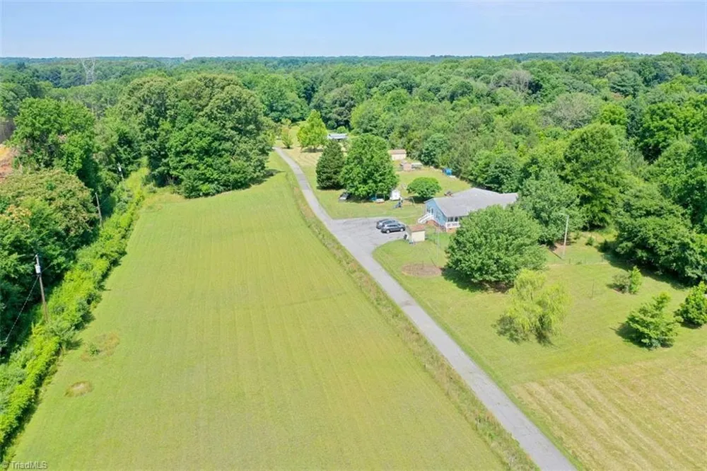 5729 Julian Airport Road Liberty, NC 27298