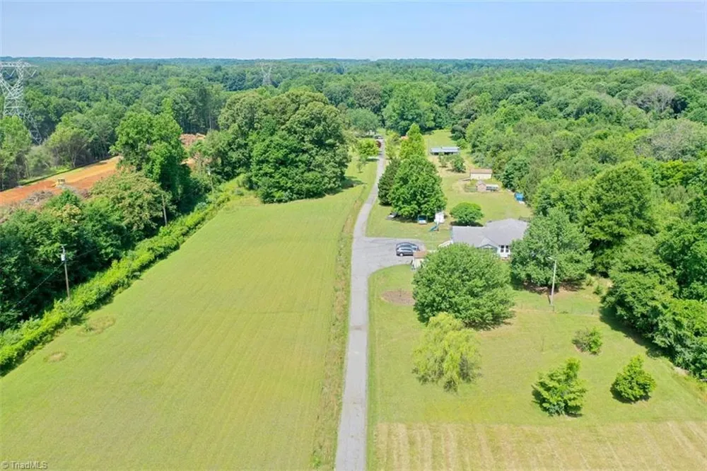 5729 Julian Airport Road Liberty, NC 27298