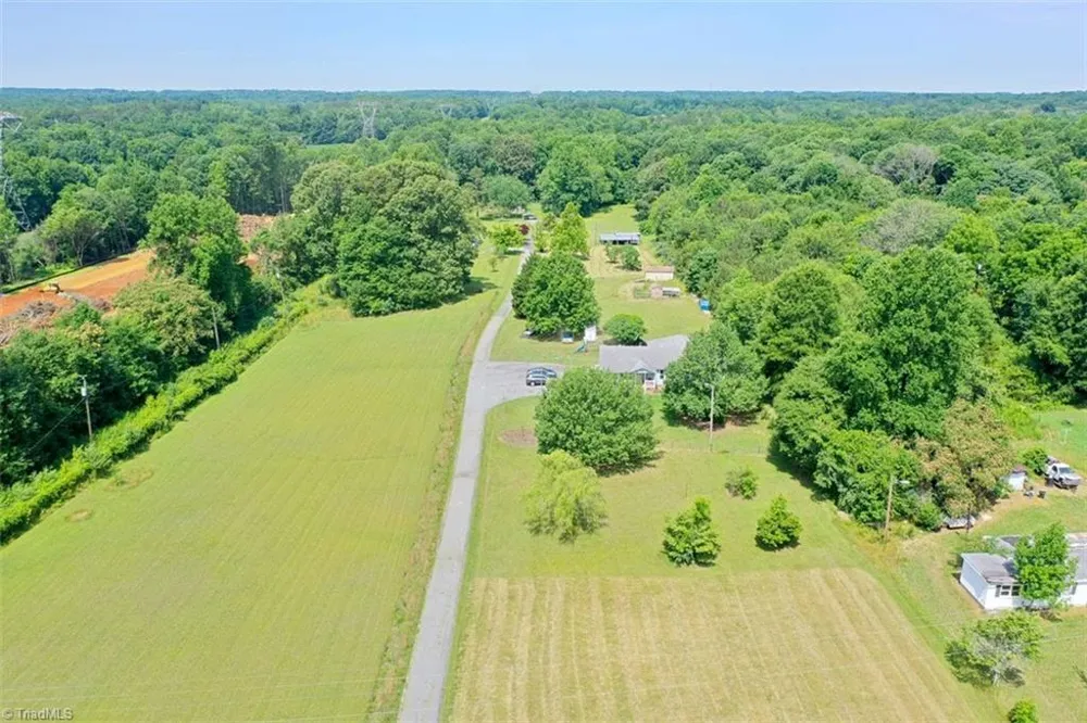 5729 Julian Airport Road Liberty, NC 27298