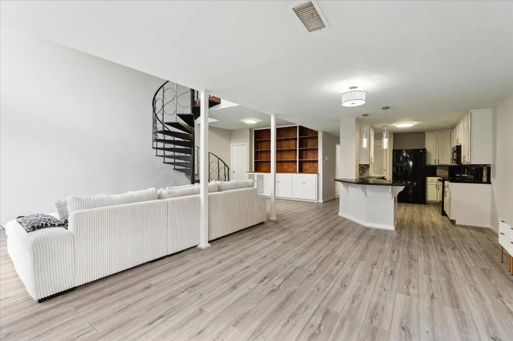 3300 Yorktown Street #13 Houston, TX 77056
