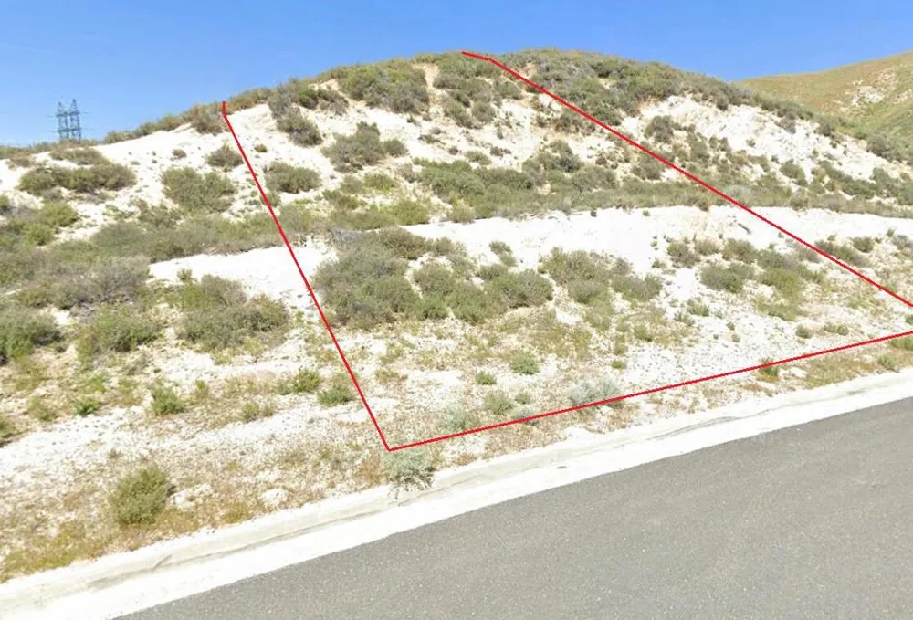 13235 Littlehorn Drive Lake Elizabeth, CA 93532