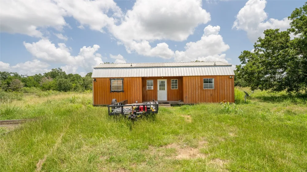 5672 County Road 314 Rockdale, TX 76567