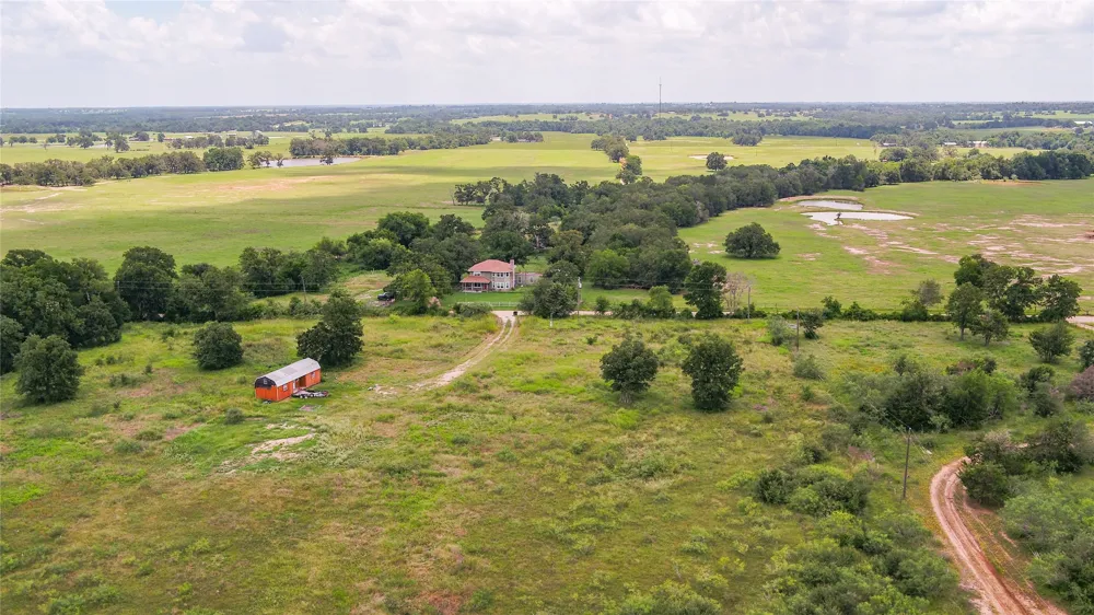 5672 County Road 314 Rockdale, TX 76567