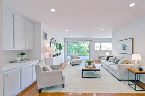 1436 S Bedford Street #3